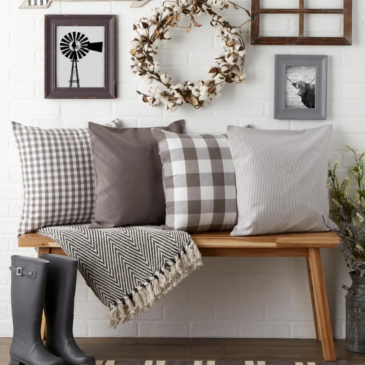 design_imports_assorted_pillow_covers_set_of__2.webp Design Imports Holiday Textiles | Assorted Pillow Covers Set Of 4