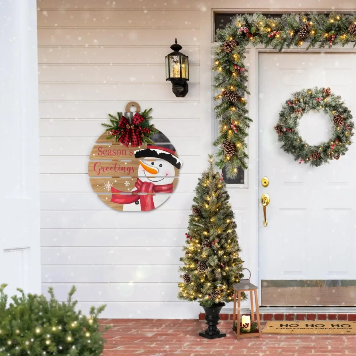 glitzhome__h_lighted_round_wooden_snowman_porch_decor_8.webp Glitzhome Outdoor Decor | 30.25" H Lighted Round Wooden Snowman Porch Decor