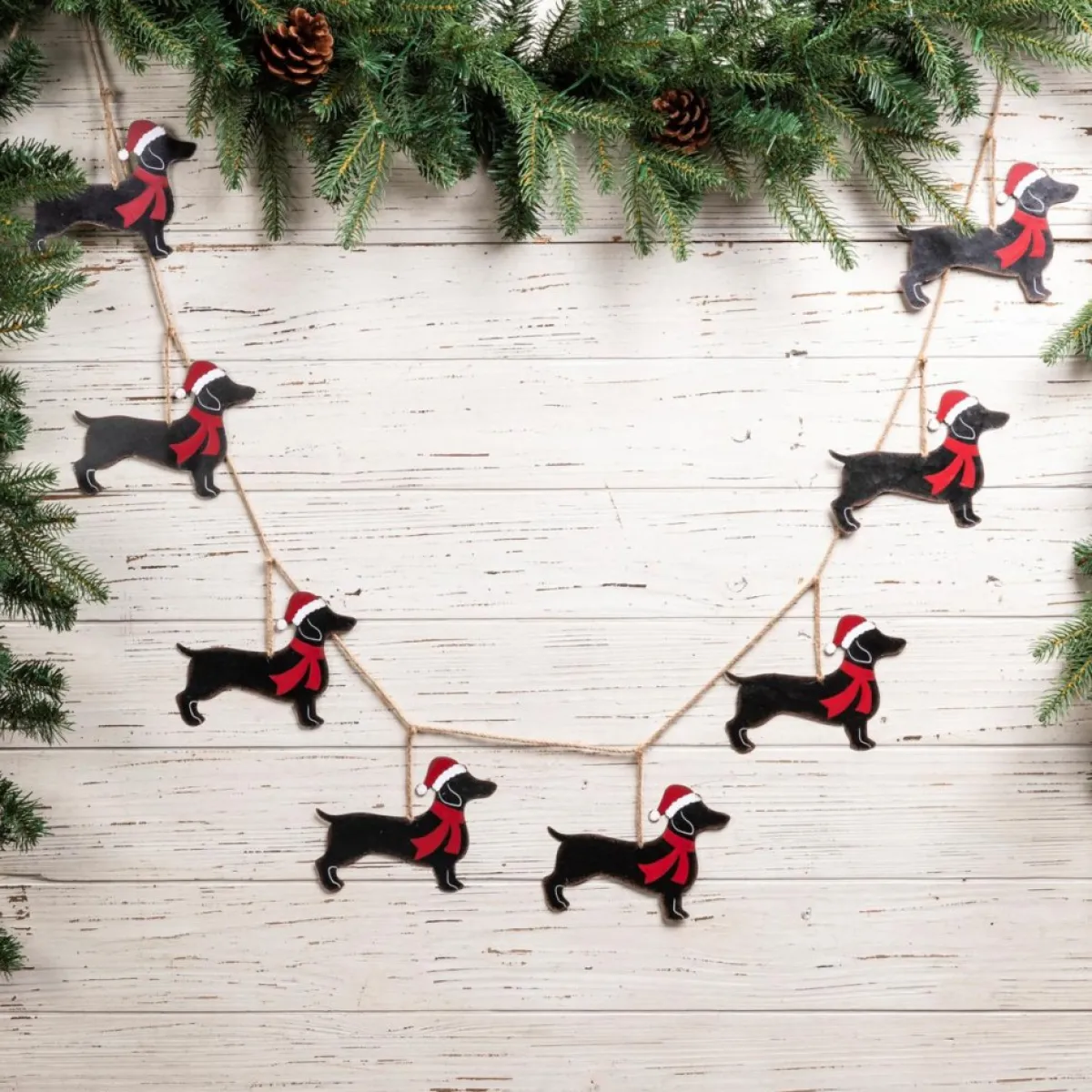 glitzhome__metal_christmas_dog_garland_pack_6.webp Glitzhome Indoor Decor | 6' Metal Christmas Dog Garland 2-Pack
