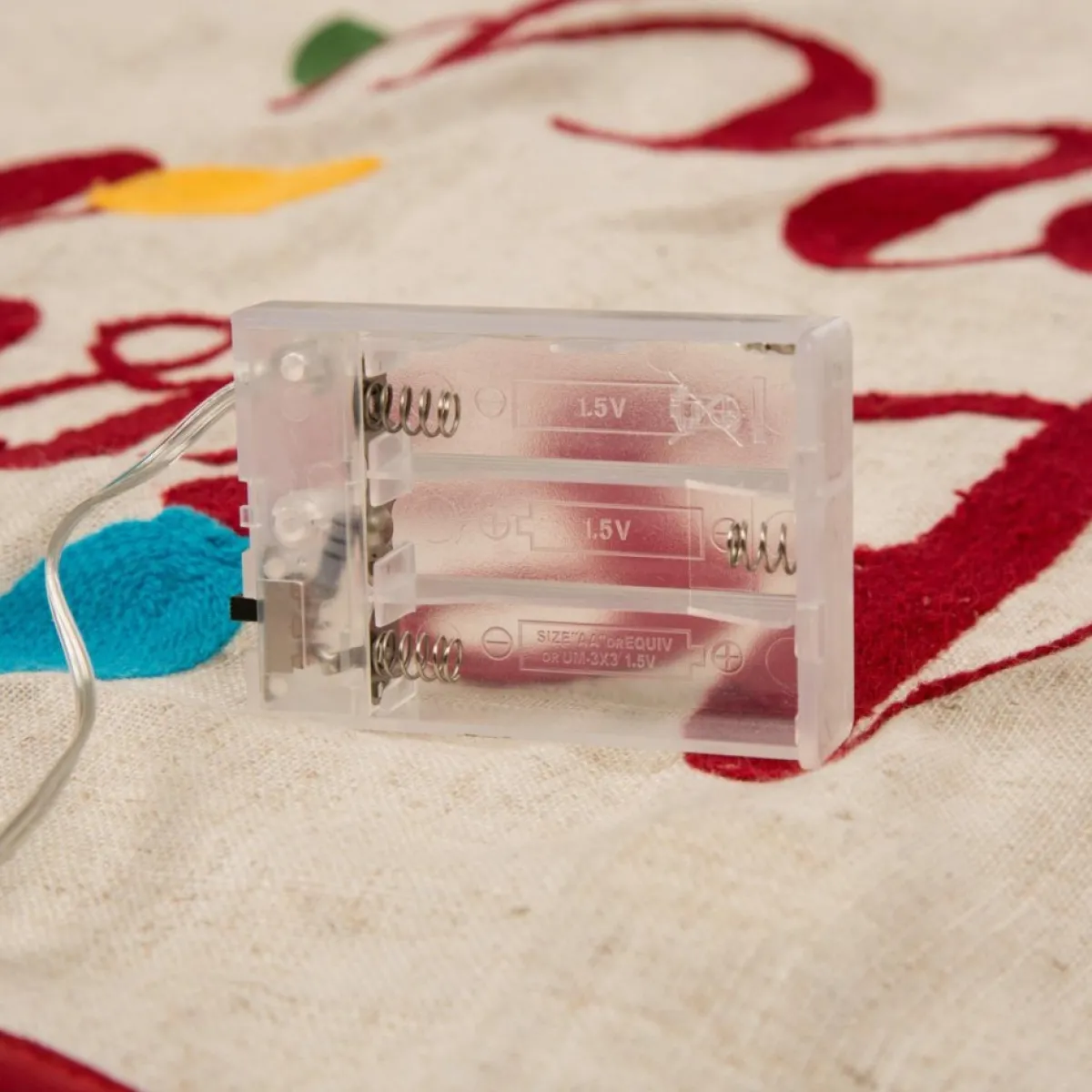 glitzhome_d_merry_christmas_embroidered_linen_christmas_tree_skirt_9.webp Glitzhome Holiday Textiles | 48"D Merry Christmas Embroidered Linen Christmas Tree Skirt