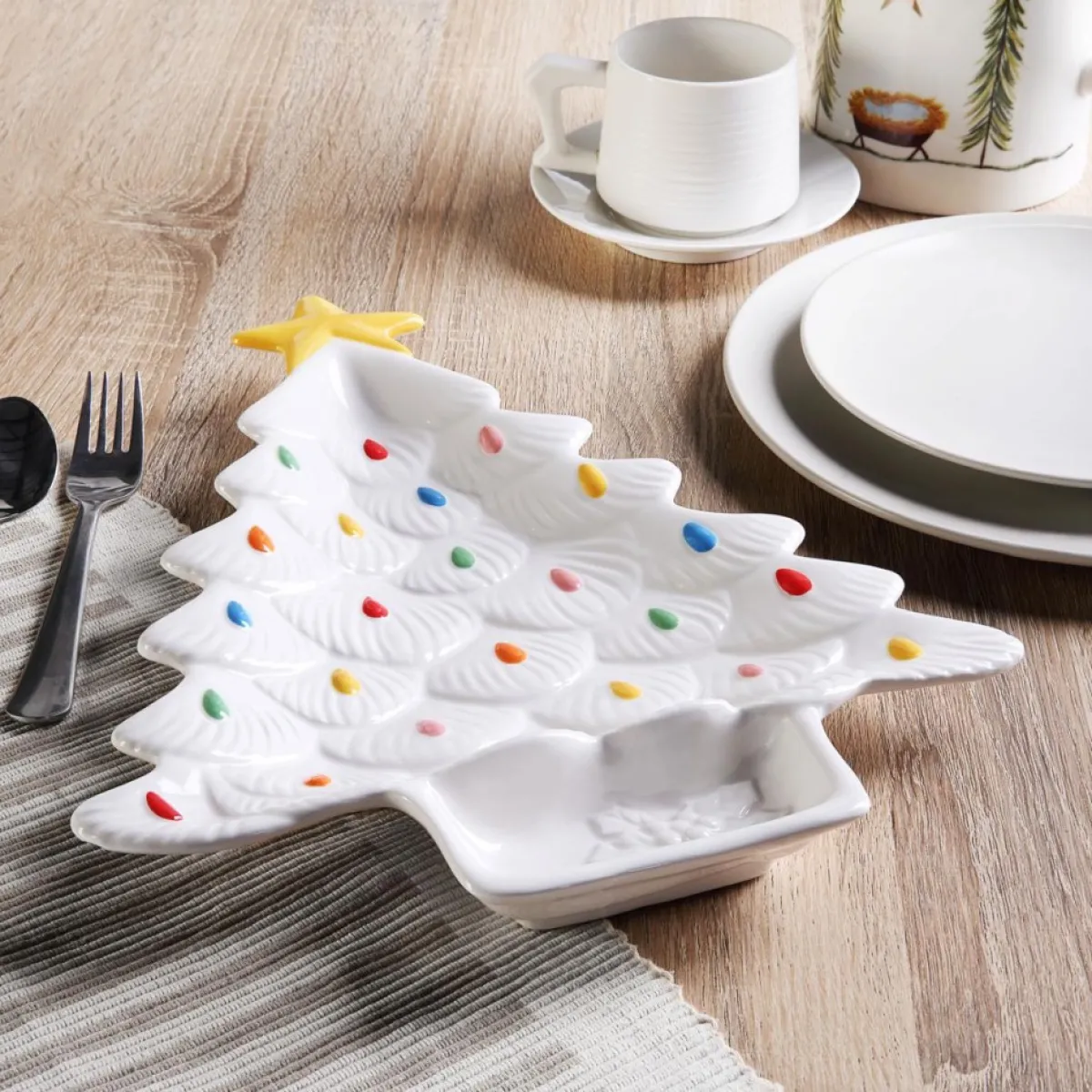 mr_christmas_tree_platter_with_dip_section_5.webp Mr. Christmas Holiday Entertaining | 14.25''Tree Platter With Dip Section